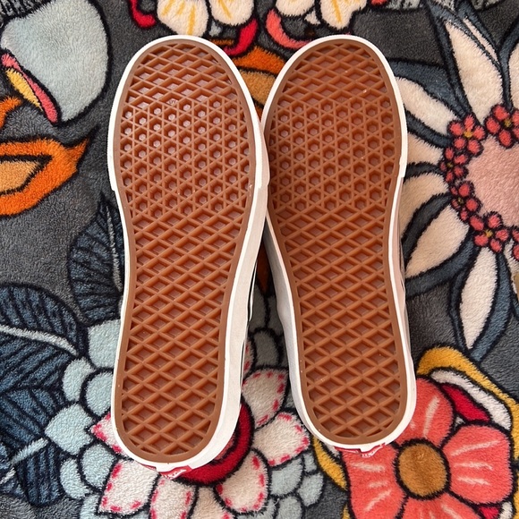 Woman’s Drizzle/True White Classic Slip-on Vans - Picture 3 of 4